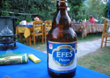 Anatolu Efes: Βουτιά 19% στη μετοχή της λόγω Πούτιν