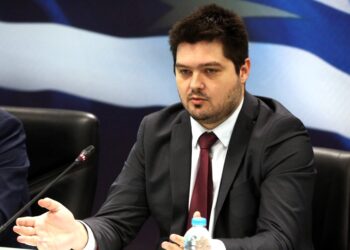 Έρχονται τα καλάθια των εορτών: Τι θα περιλαμβάνουν