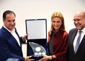 Δωρεά ορόσημο από την Ένωση Ελλήνων Εφοπλιστών στο ΕΚΑΒ