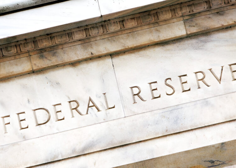 Κίνδυνος επαναπληθωρισμού: Οι αποφάσεις της Fed πυροδοτούν αντιδράσεις