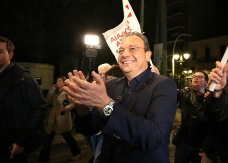 Ο ΣΥΡΙΖΑ «βάζει τα δυνατά» του για ένα… νέο κόμμα