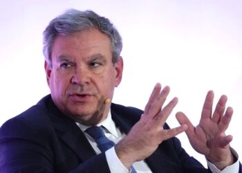 ΙΟΒΕ: Πιέσεις στις κατασκευές, Αισιοδοξία σε λιανικό εμπόριο και βιομηχανία το Νοέμβριο