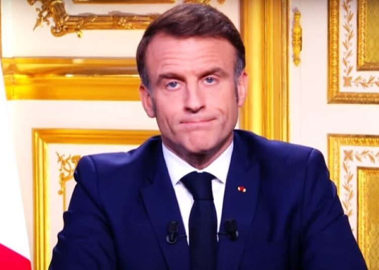 Δραματικό το διάγγελμα Μακρόν με επίθεση κατά… πάντων (video)