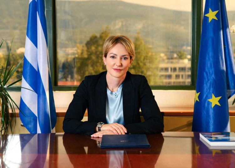 Σδούκου: Στόχος εγκατάστασης υπεράκτιων αιολικών πάρκων 1,9 γιγαβάτ