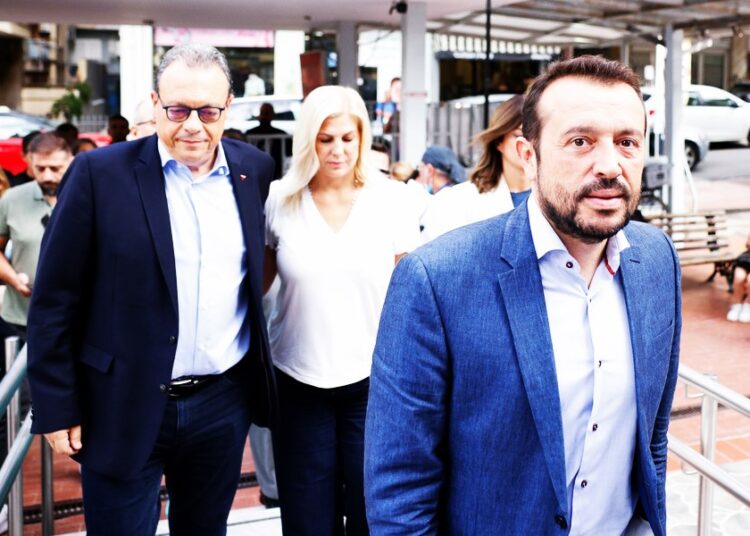 ΣΥΡΙΖΑ: Αποχώρησε η Ράνια Θρασκιά – Έμεινε πλέον με 26 βουλευτές