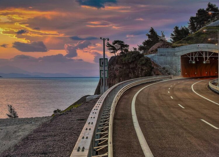 Συμβάσεις παραχώρησης/Ολυμπία Οδό: Εξελίξεις μετά την αποχώρηση της Hochtief