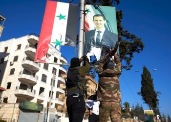 Εισβολή ανταρτών στη Συρία: Ο πρόεδρος Άσαντ φέρεται να εγκατέλειψε τη Δαμασκό