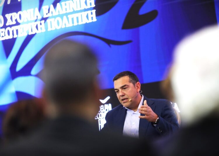 Ο Αλέξης Τσίπρας άνοιξε τα «χαρτιά» του για πολιτικό comeback