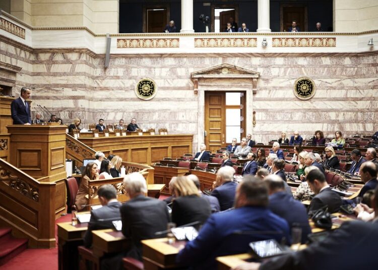 Η «μάχη» του προϋπολογισμού 2025: Ποιοι υπουργοί τοποθετούνται σήμερα (Live)