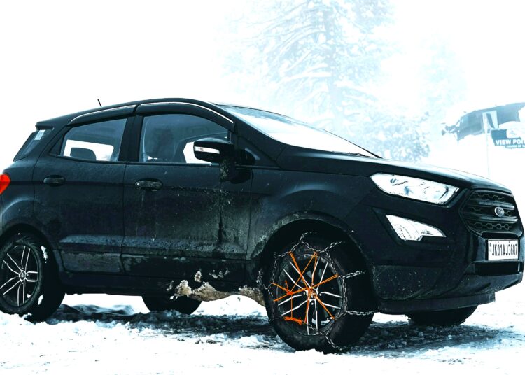 ΕΛΑΣ: Υποχρεωτικές οι αντιολισθητικές αλυσίδες και στην Αττική