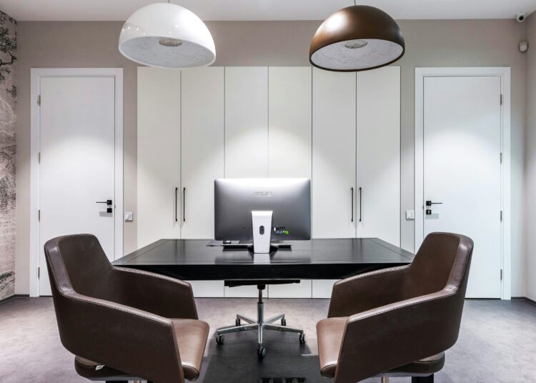 Επαγγελματικά ακίνητα: Νέο άλμα στις τιμές γραφείων και καταστημάτων το 2024