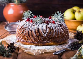 Πρωτοχρονιά: Γιατί κόβουμε τη βασιλόπιτα