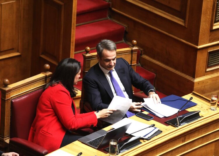 Κεραμέως: Τον Ιανουάριο νέες αυξήσεις σε μισθούς και συντάξεις