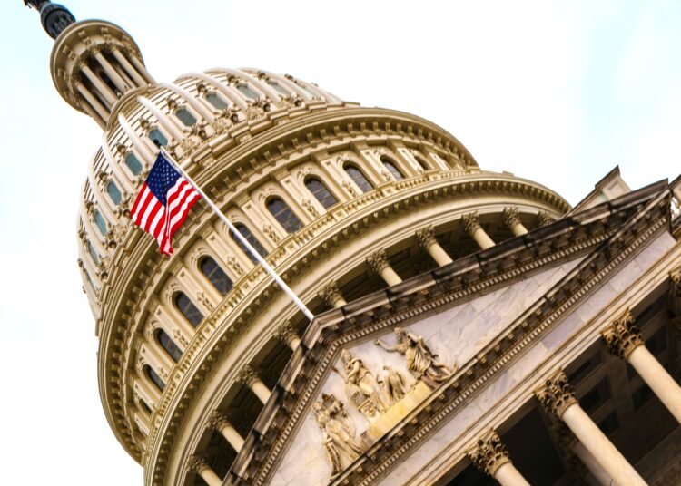 Συμφωνία στο Κογκρέσο: Αποτρέπεται το shutdown με την υποστήριξη Τραμπ