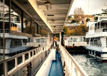 Εκρηκτική άνοδος στις μετακινήσεις μέσω θαλάσσης το β’ τρίμηνο 2024