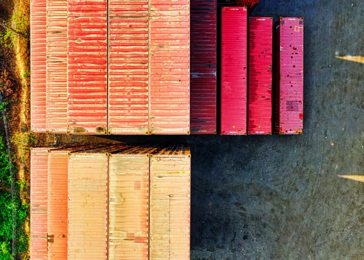 ΕΑΕΕ: Στα 13,9 δισ. ευρώ τα ασφάλιστρα μεταφοράς εμπορευμάτων