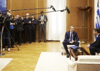 Kυβερνητικές πηγές:  Τι πραγματικά διημείφθη μεταξύ Μητσοτάκη-Ανδρουλάκη