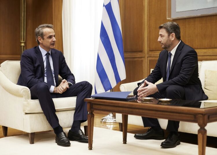 Λιτή και απέριττη η ανακοίνωση του Μαξίμου για την επίσκεψη Ανδρουλάκη