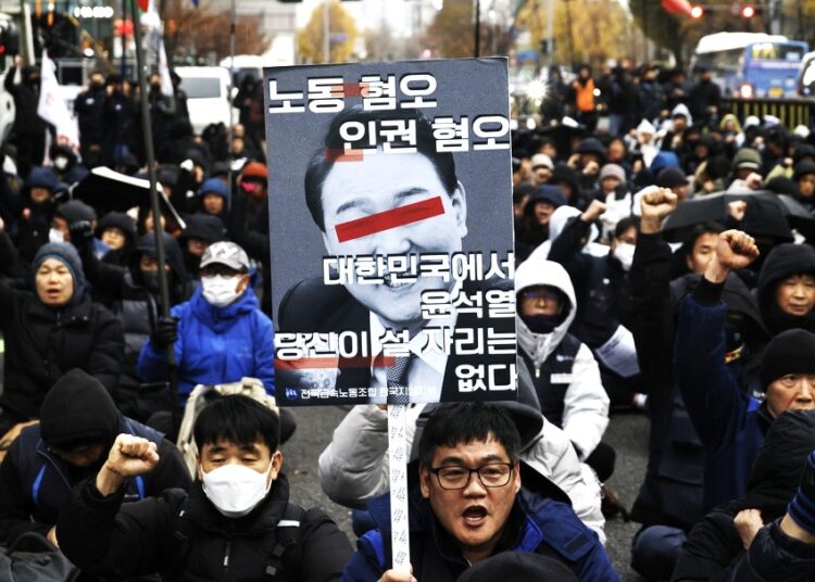 Νότια Κορέα: Συνελήφθη ο υπουργός Άμυνας, για την επιβολή του στρατιωτικού νόμου