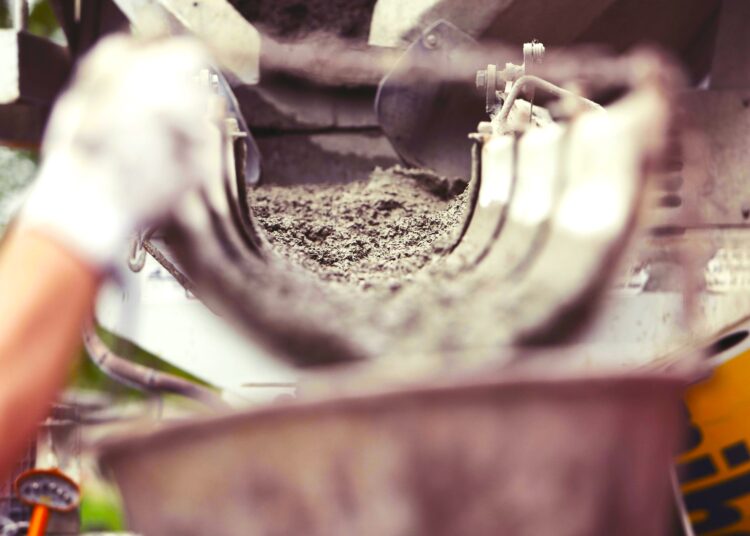 Ανατιμήσεις στα οικοδομικά υλικά: Πώς διαμορφώνονται οι τιμές το 2024