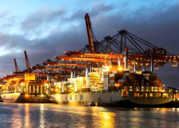 Παγκόσμιο Εμπόριο: Ρεκόρ 33 τρισ. δολάρια το 2024 – Ευκαιρίες και κίνδυνοι για το 2025