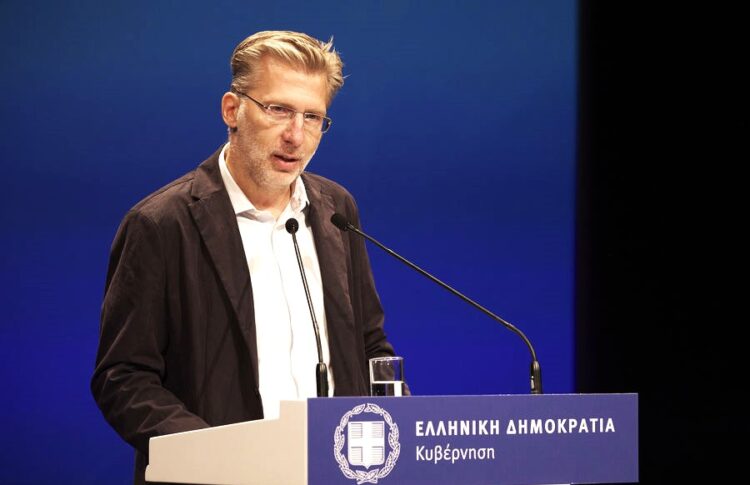 Ο υπουργός Επικρατείας Άκης Σκέρτσος / ΑΠΕ-ΜΠΕ/ΔΗΜΗΤΡΗΣ ΠΑΠΑΜΗΤΣΟΣ