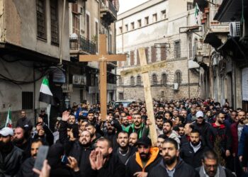 Ντόμινο διαδηλώσεων από Αλαουίτες σε πόλεις της Συρίας:  Ένας νεκρός στη Χομς