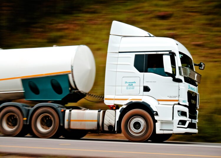 ΑΑΔΕ: Σε εφαρμογή η ψηφιακή «τσιμπίδα» βυτιοφόρων λαθραίων καυσίμων