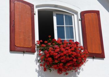 Κτηματαγορά/Ακίνητα στο εξωτερικό: Οι Έλληνες επένδυσαν 1,7 δισ. ευρώ το 2023