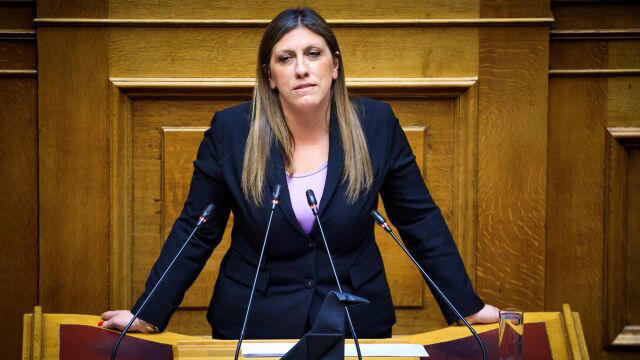 Κωνσταντοπούλου σε Χατζηδάκη: Bγαίνουν οι βουλευτές σας με 830 ευρώ, που λέτε ότι πρέπει να χαίρονται οι πολίτες;