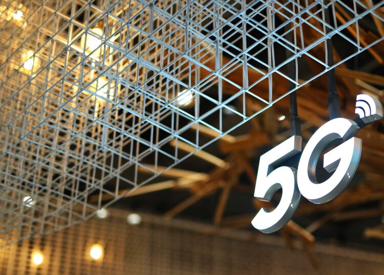 Το 5G αλλάζει την Ευρώπη: 80% υιοθέτηση και 164 δισ. ευρώ στην Οικονομία