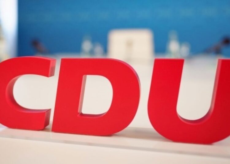Δημοσκοπήσεις Γερμανία: Κυριαρχία CDU/CSU, δύσκολοι οι κυβερνητικοί συνασπισμοί