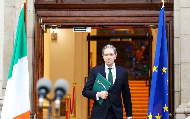 Ιρλανδία: Συμφωνία για νέα κυβέρνηση – Φιάνα Φέιλ και Φίνε Γκάελ ξανά στο «τιμόνι»