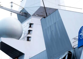 Ασφαλής ναυσιπλοΐα: Στρατηγικός στόχος της συνεργασίας ΝΑΤΟ-ναυτιλίας