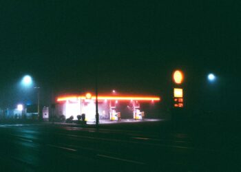 «Χαμηλό βαρομετρικό» για Shell: Κατώτερα του αναμενόμενου τα κέρδη στο φυσικό αέριο