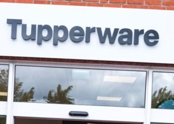 Tupperware: Το εμβληματικό brand αποχωρεί από την Ελλάδα μετά από έξι 10ετίες