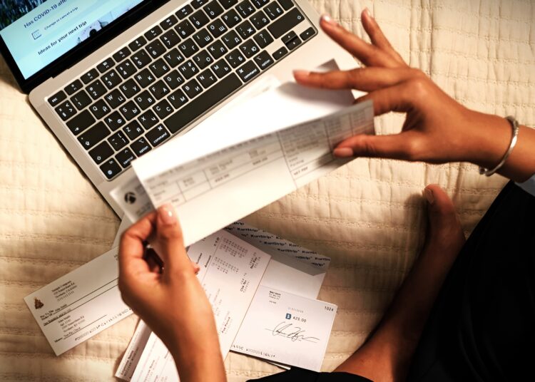 Αύξηση «φωτιά» 45% στις ακάλυπτες επιταγές: Η Αγορά χρωστάει… εξηγήσεις