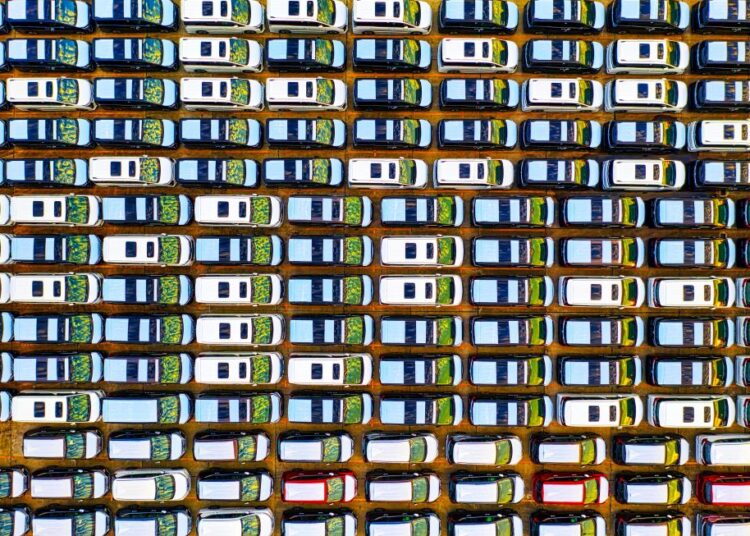 Tesla και BMW κατά των δασμών της ΕΕ: Οι προσφυγές που ταράζουν τον κλάδο