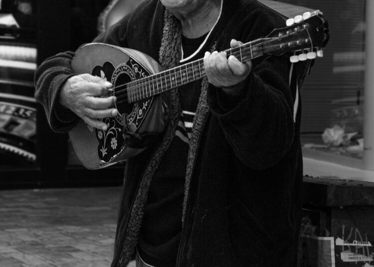 Τι σημαίνει η λέξη «ρεμπέτης»: Δεν πάει το μυαλό σου από προήλθε