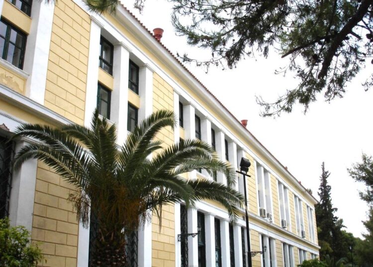 Εισαγγελική έρευνα κατά του πρώην CEO της Hellenic Train για τα Τέμπη