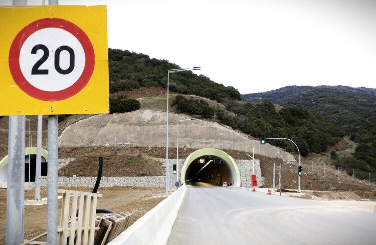 Κυκλοφοριακές ρυθμίσεις στον Ε65: Πώς επηρεάζεται η κυκλοφορία έως τον Μάρτιο