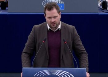 Ευρωκοινοβούλιο/Anders Vistisen: «Κύριε Τραμπ άντε και @#$%$»! Απίστευτα λόγια