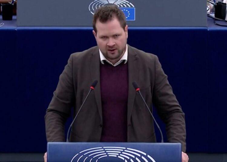 Ευρωκοινοβούλιο/Anders Vistisen: «Κύριε Τραμπ άντε και @#$%$»! Απίστευτα λόγια