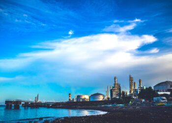 Άνοδος της θάλασσας: Ποια λιμάνια πετρελαίου αντιμετωπίζουν τον μεγαλύτερο κίνδυνο