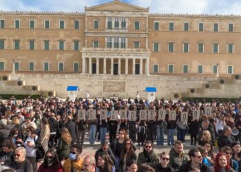 Τέμπη: Η ανάγκη για δικαιοσύνη και η συγκλονιστική κοινωνική αφύπνιση