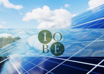 Ηλιακοί Θερμοσίφωνες: Το «καυτό» μυστικό του ΙΟΒΕ για οικονομία και πράσινη ανάπτυξη