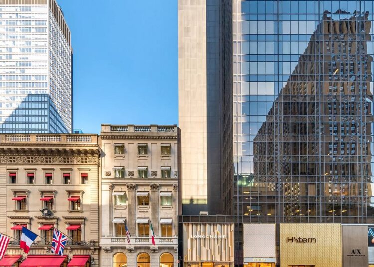 Τι συμβαίνει με τον Πύργο των 190 μέτρων και 51 ορόφων που έφτιαξε ο Ωνάσης