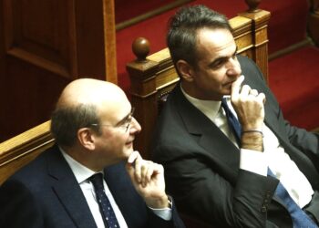 ΥΠΕΘΟ: Οικονομική σταθερότητα με κοινωνική ευαισθησία-Η κυβέρνηση απαντά στις φήμες