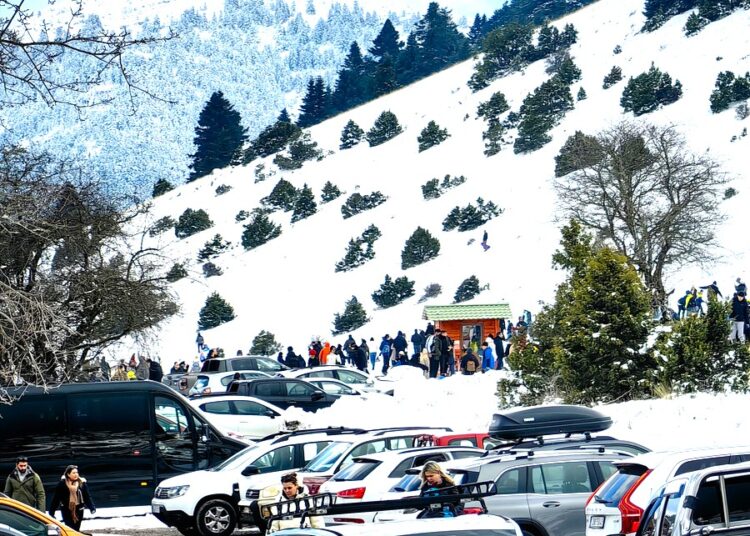 Ρεκόρ επισκεπτών στα χιονοδρομικά κέντρα: Ανοίγει ο δρόμος για Πολυθεματικά Κέντρα