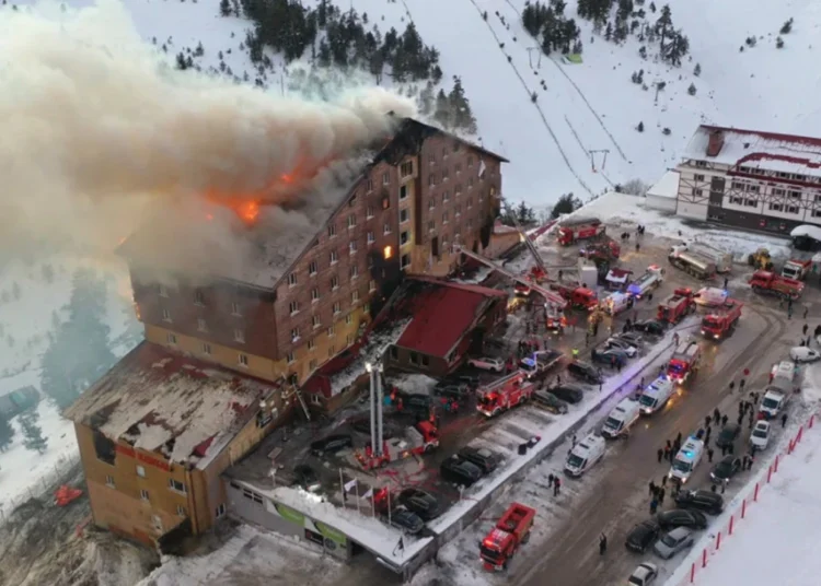 Τραγωδία στην Τουρκία: Στους 66 οι νεκροί από τη φωτιά στο ξενοδοχείο του χιονοδρομικού κέντρου